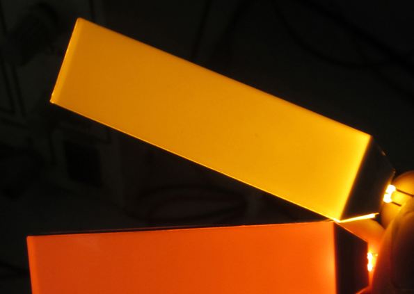 橙色LED背光源